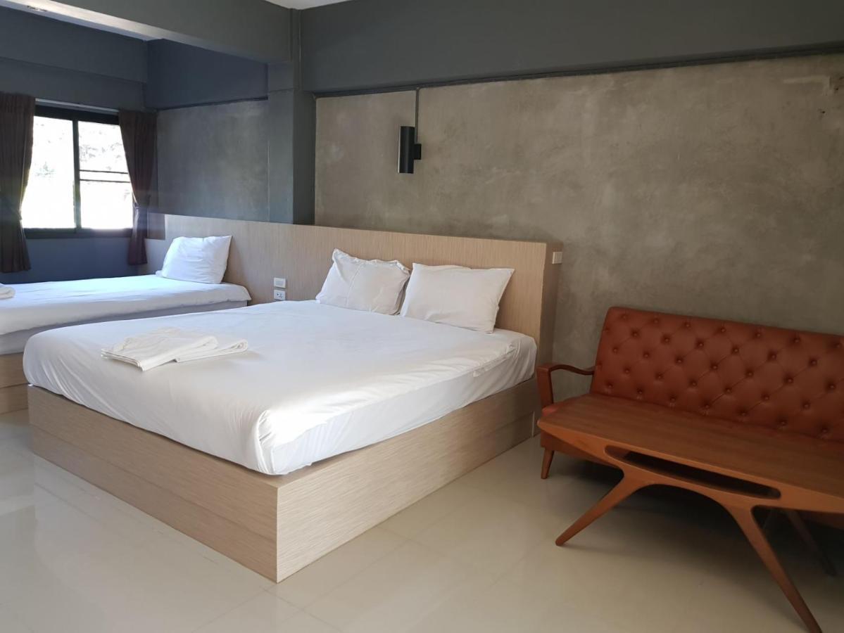 Elite Residence Phitsanulok Sha Esterno foto